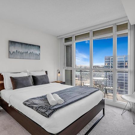 City Downtown Suites Toronto Esterno foto