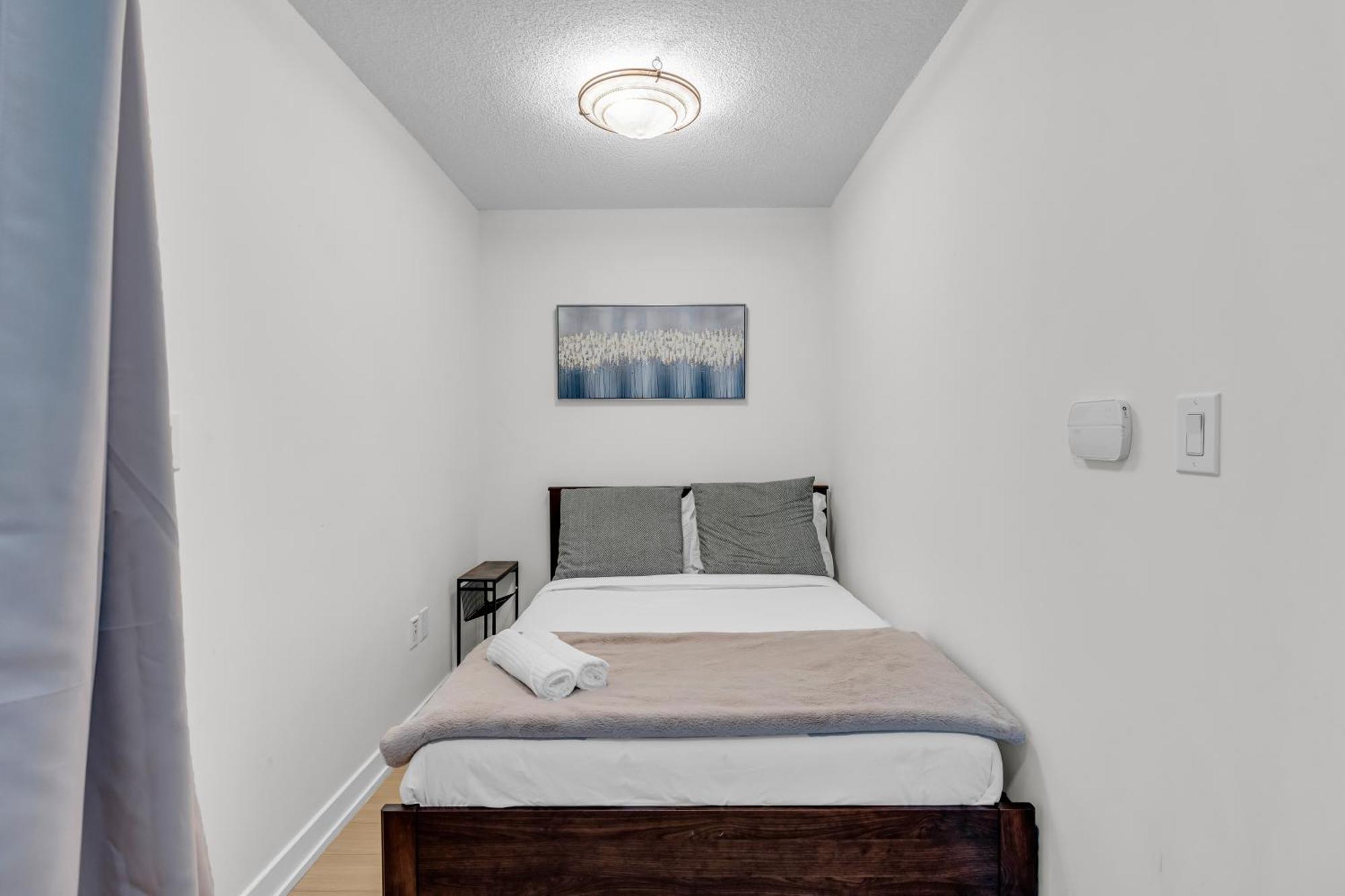 City Downtown Suites Toronto Esterno foto